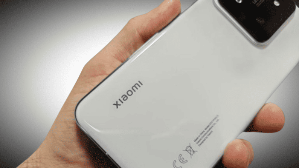 Vazamento Exclusivo Revela Xiaomi 15 Pro com Tela Curva de 2K e Camera Tripla de 50MP