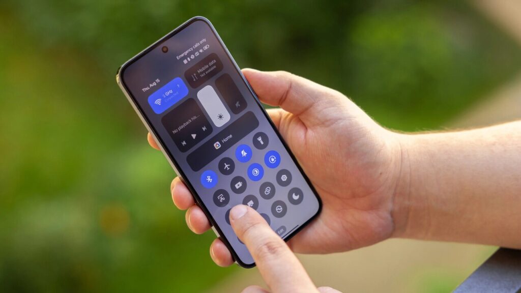 Prepare-se para o futuro! O HyperOS 3 da Xiaomi e o Android 16 trazem personalização sem igual. Redimensione ícones, organize seu celular e descubra uma nova forma de interagir com seu smartphone. Lançamento em 2025