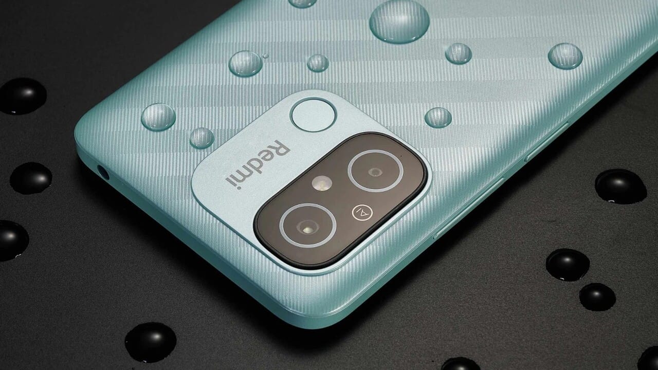 Xiaomi lança HyperOS 2 com patch de segurança de abril e Android 15 2 A Xiaomi acaba de anunciar o lançamento do HyperOS 2, trazendo consigo o mais recente patch de segurança de abril e a aguardada atualização para o Android 15. Saiba todos os detalhes!