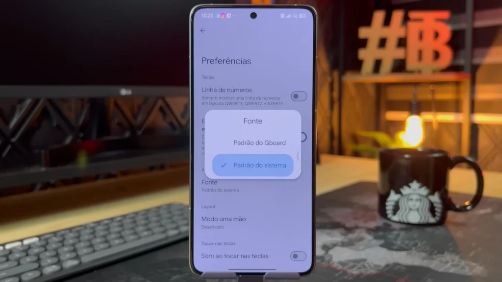 Tela mostrando a opção de escolher fonte padrão do HyperOS ou do Gboard do Google