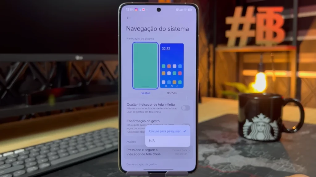 Tela de configurações do HyoerOS mostando como ativar o recurso Círculo para Pesquisar: Busca Inteligente na Tela