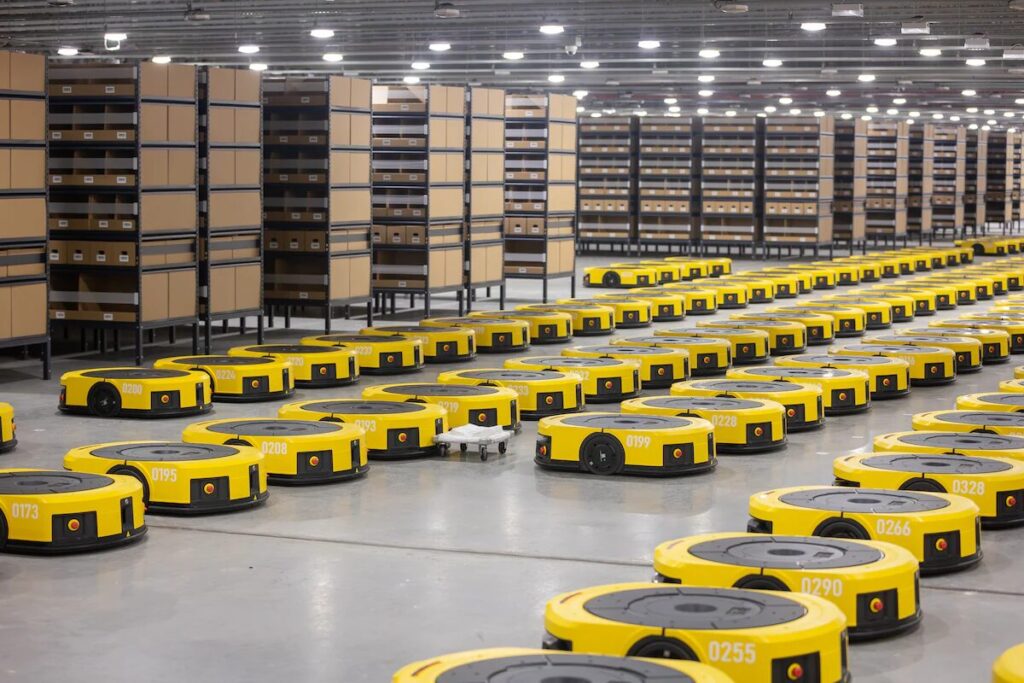 Tipos-de-Robôs-Que-Trabalham-na-Amazon-Robôs-Robôs-Pegasus-Hercules-