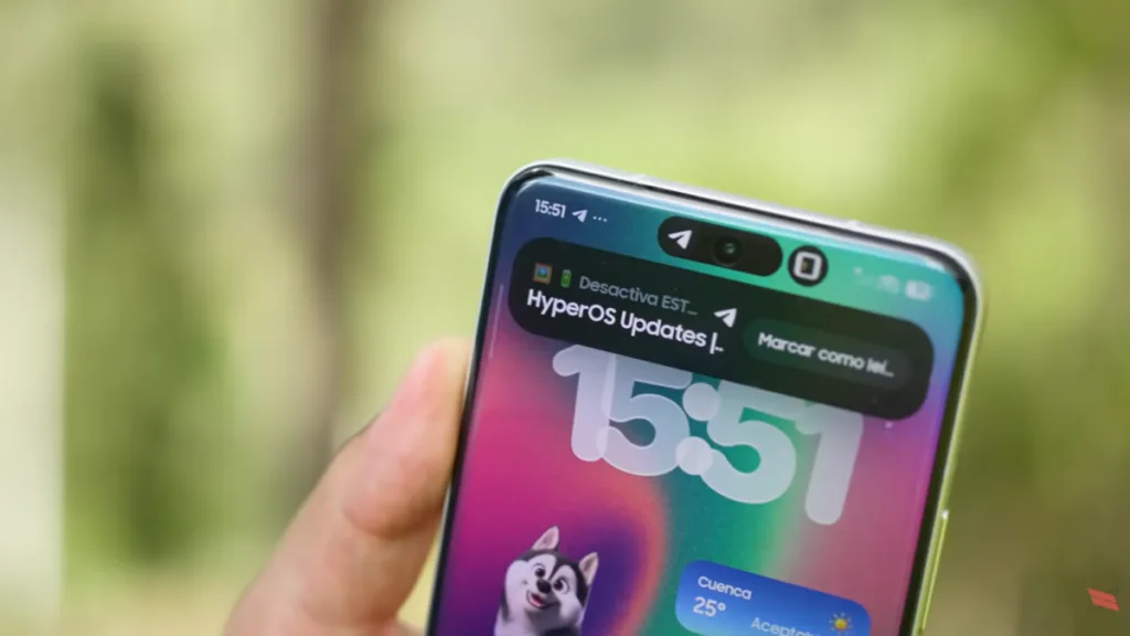 HyperOS 4 no POCO X6 Pro: rastreador completo da atualização 3 Smartphone Xiaomi exibindo a ilha dinâmica do HyperOS 3.1 no topo da tela, com notificações interativas em formato de pílula e novo design inspirado em experiências mais fluidas.