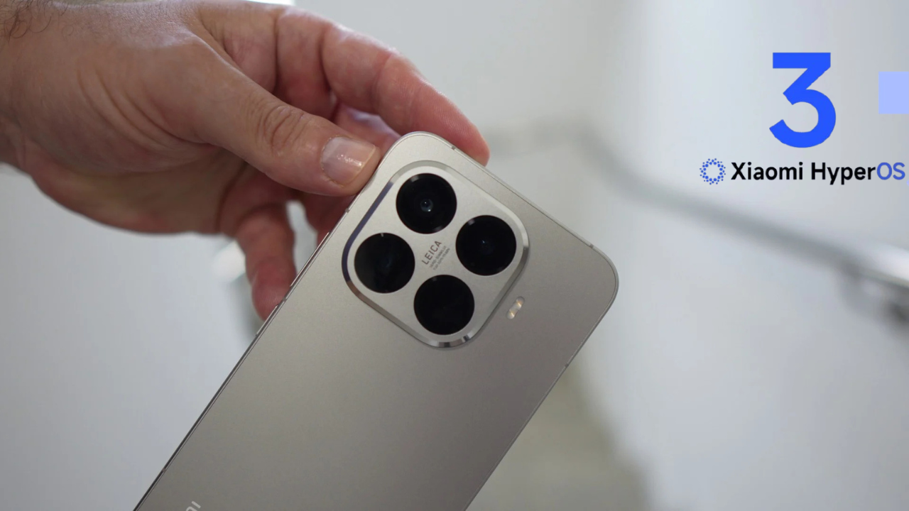 Visão detalhada do smartphone Xiaomi 15T mostrando a interface do novo sistema operacional Xiaomi HyperOS 3 em uma tela de alta definição, destacando o design moderno e o logotipo da atualização.