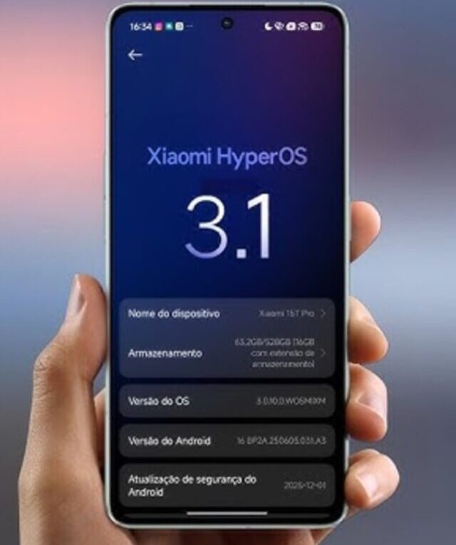 Smartphone Xiaomi exibindo a tela do sistema HyperOS 3.1 durante fase de testes em dispositivos POCO e Xiaomi